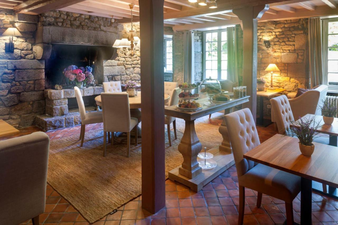 Отель Manoir De La Porte Sainte-Pience Экстерьер фото