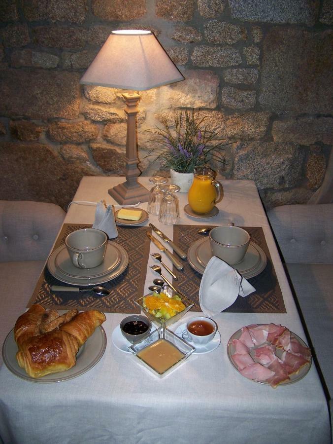 Отель Manoir De La Porte Sainte-Pience Экстерьер фото